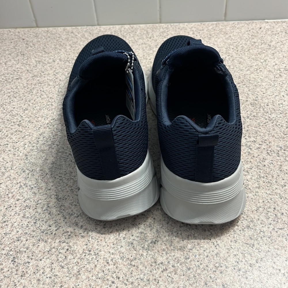 NWT Skechers Relaxed Fit sneakers Navy Blue Pair #2 - Picture 5 of 9